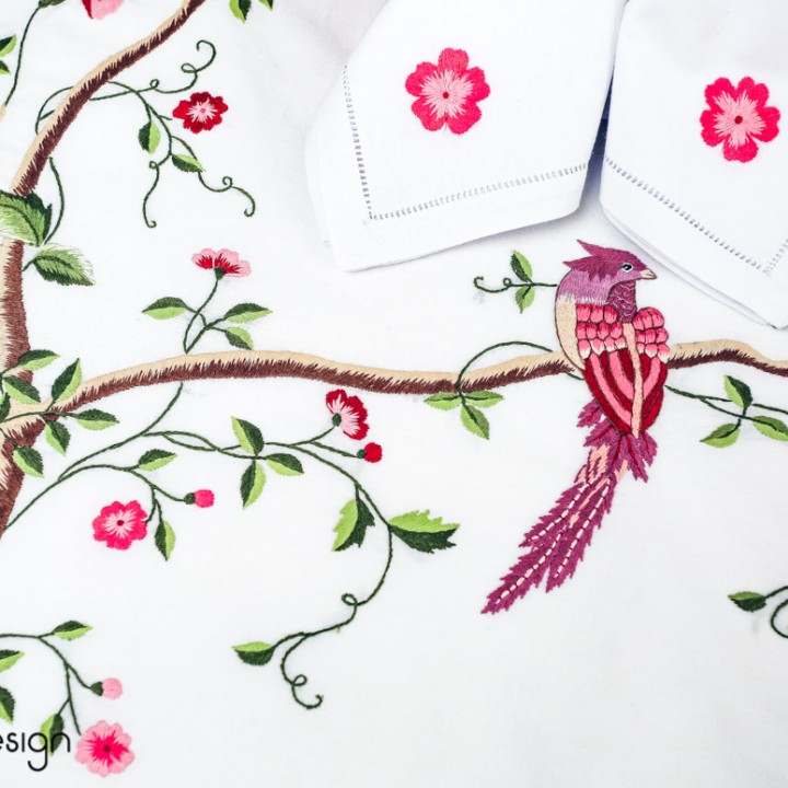 Rectangle phoenix embroidered table cloth (300x180cm) - include 12 napkins